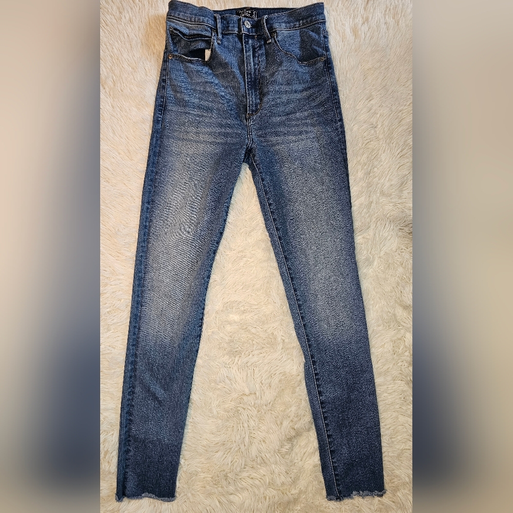 Abercrombie & Fitch High Rise Super Skinny
